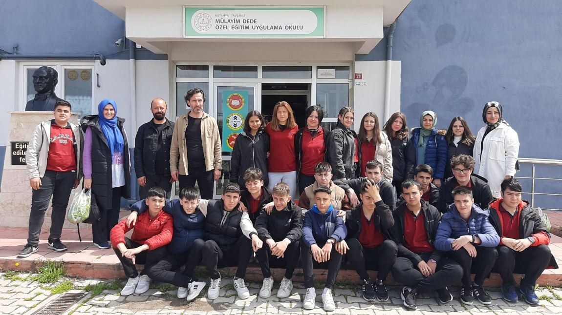 10-16 Mayıs Engelliler Haftası sebebiyle Mülayim Dede Özel Eğitim Uygulama okuluna  ziyarette bulunduk.